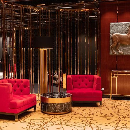Mandarin Club House Hotel Batumi Bagian luar foto